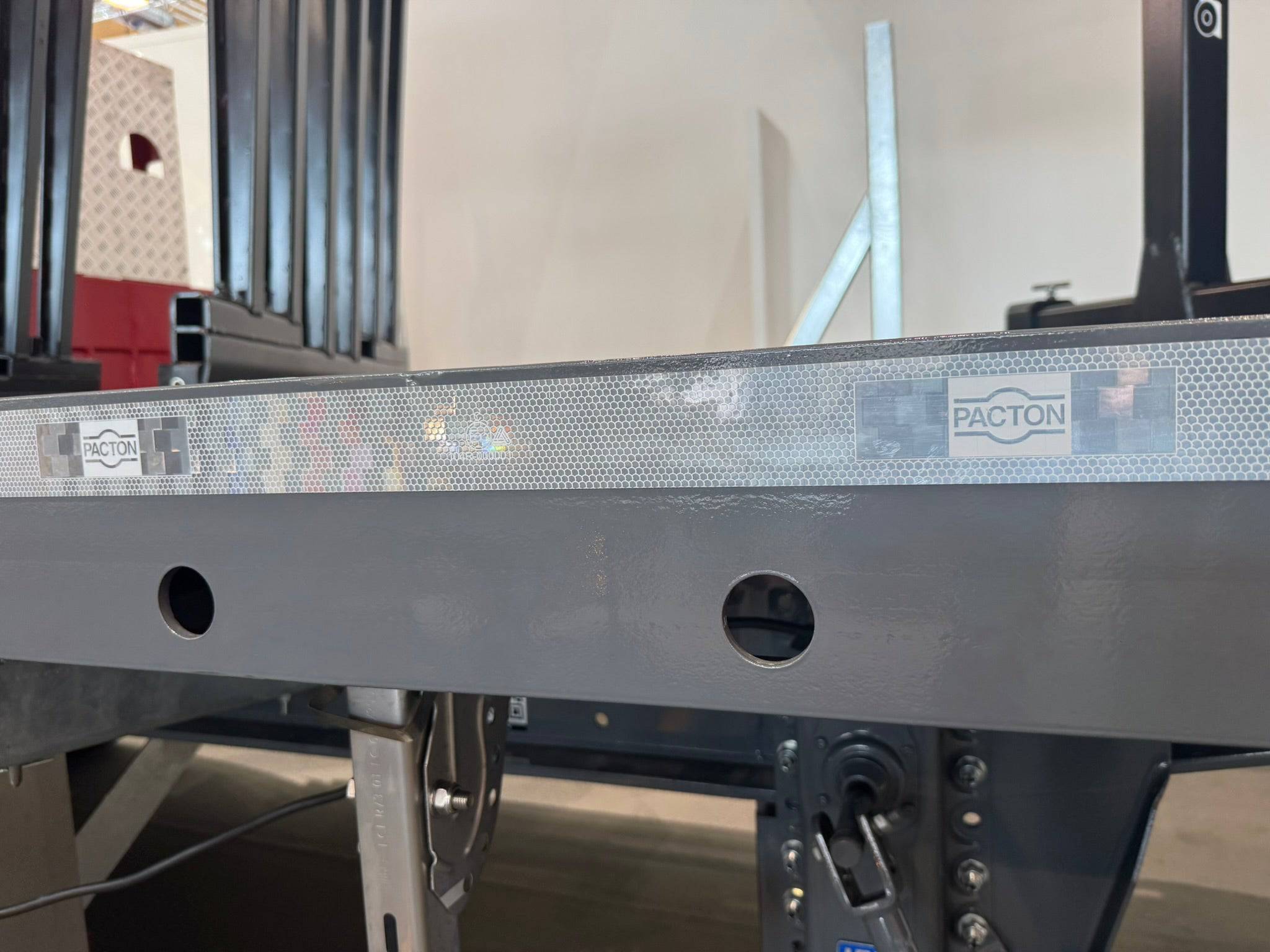 Avery Dennison Konturmarkierung Weiß Feste Aufbau - Dinoflex