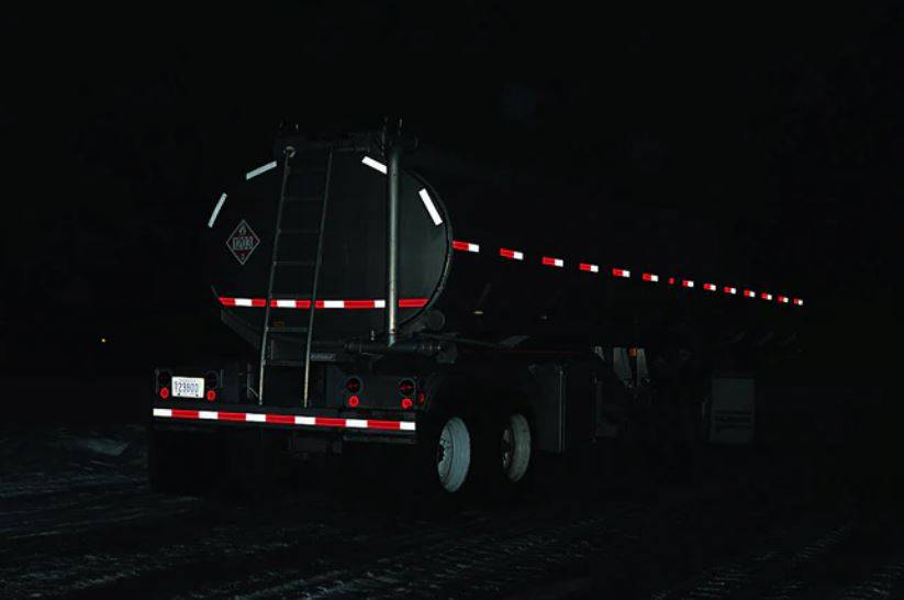 Avery Dennison Konturmarkierung Canada - USA Rot / Weiß 50mm x 50m - Dinoflex