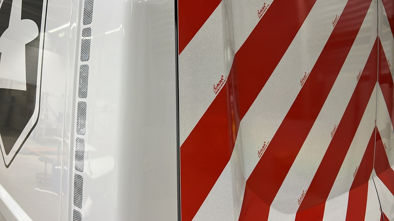 Reflexfolie Chevron Rot/Weiß Klasse 1 - Reflexmarkierung