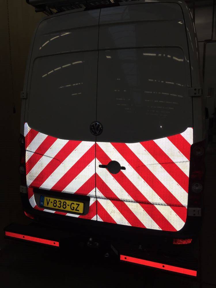 Reflektierende Folie V-8000 Chevron Rot/Weiß Linksweisend - Dinoflex