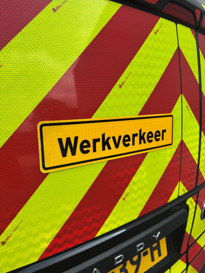 Aufkleber BAUSTELLENVERKEHR auf Magnet reflektierend Klasse 3 - Reflexmarkierung