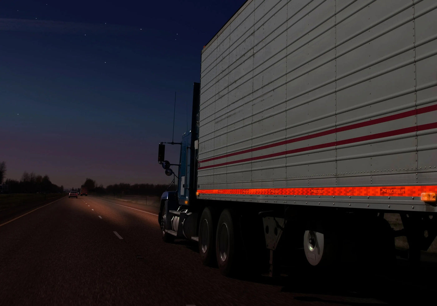 Avery Dennison Konturmarkierung Rot Festaufbau pro Meter - Reflexmarkierung