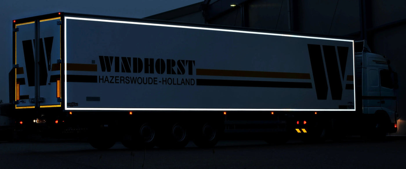 Avery Dennison Konturmarkierung Weiß Festaufbau pro Meter - Reflexmarkierung