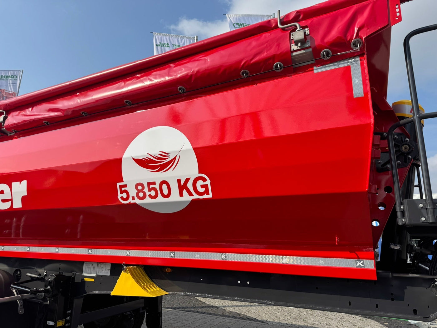 Avery Dennison Konturmarkierung Festaufbau - Reflexmarkierung